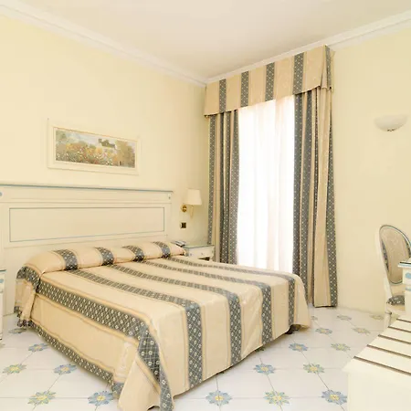 Flora Wellness & Beauty Isquia