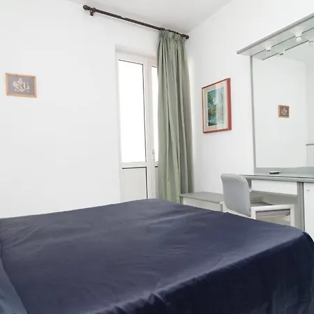 Hotel Flora Wellness & Beauty 3*