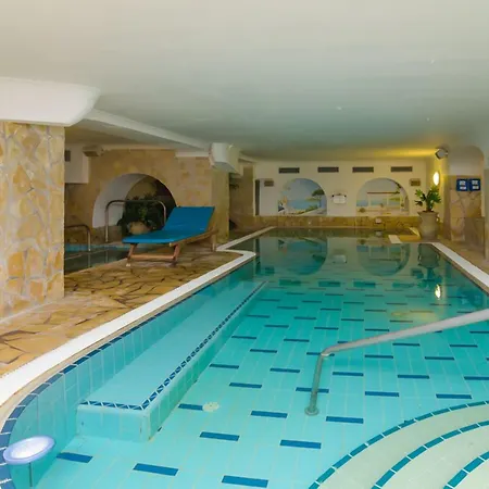 Flora Wellness & Beauty Hotel