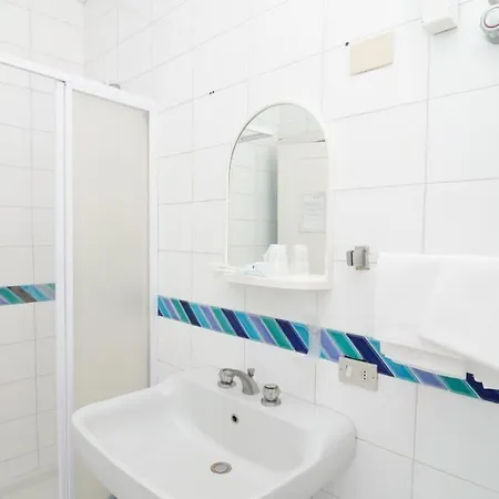 Flora Wellness & Beauty Hotel 3*
