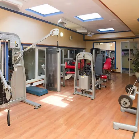 Flora Wellness & Beauty 3* ايسكيا