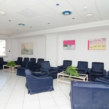 فندق Flora Wellness & Beauty ايسكيا